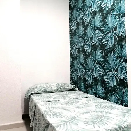 Hostel La Marina